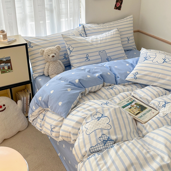 91家纺网 家纺一手货源 找家纺 桃子家居  2024新款纯棉小清新卡通少女13372系列四件套 棉-蓝条可爱兔