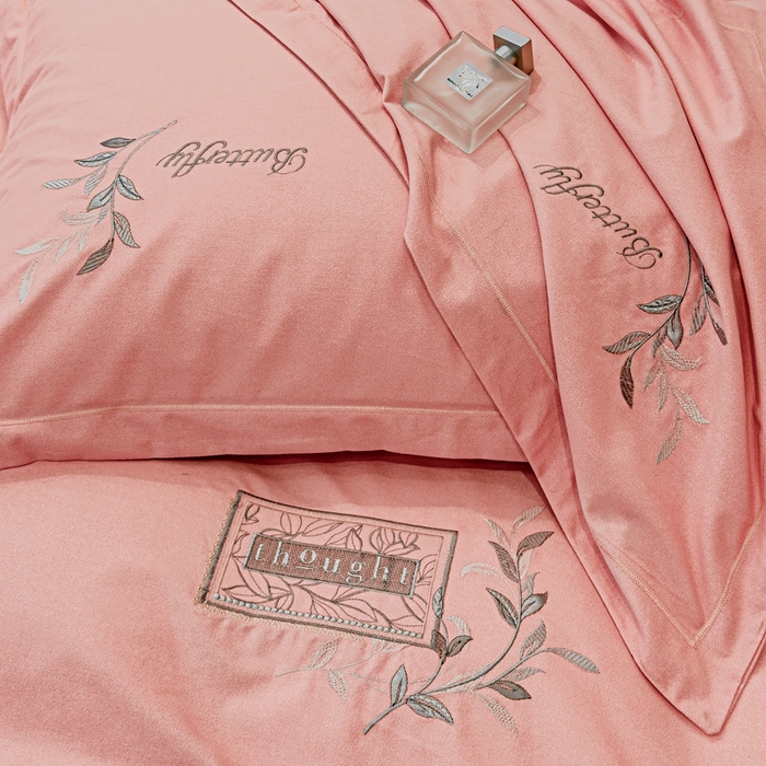 91家纺网 家纺一手货源 找家纺 U品汇 2024新品生态加厚长绒棉纯棉绣花全棉磨毛刺绣四件套宽边款直播 一叶知秋-粉玉