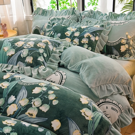 2025新款韩版荷叶边床裙款高克重印花牛奶绒四件套 韩版-锦上添花
