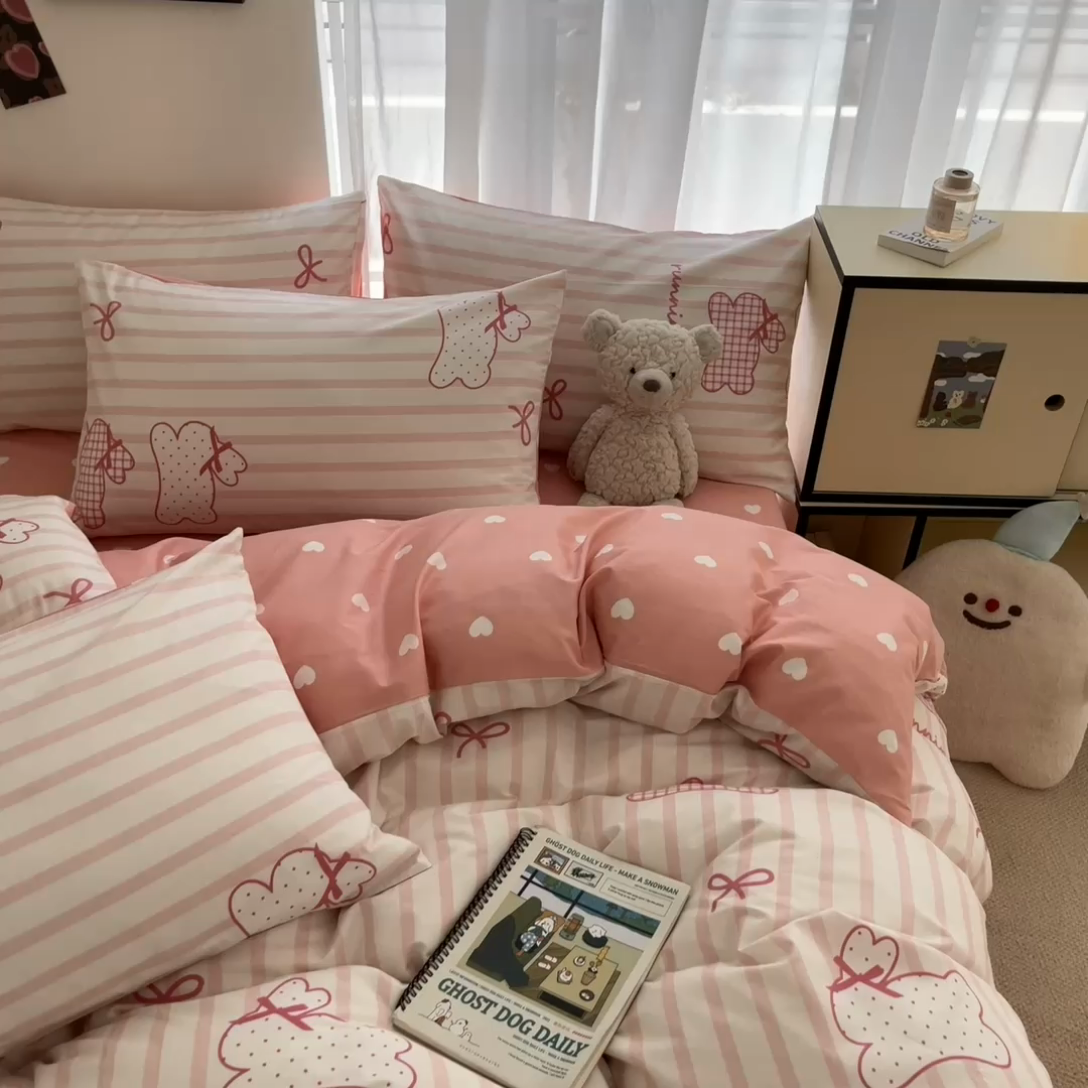 91家纺网 家纺一手货源 找家纺 桃子家居  2024新款纯棉小清新卡通少女13372系列四件套 棉-粉玉兔