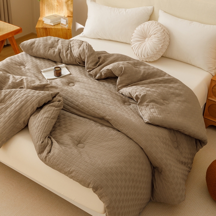 91家纺网 家纺一手货源 找家纺 卡派 2024新款水洗华夫格大豆纤维被卡其