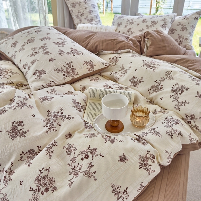 91家纺网 家纺一手货源 找家纺 梦莱斯 2024新款A类云纱棉四件套现货供应 叶秋