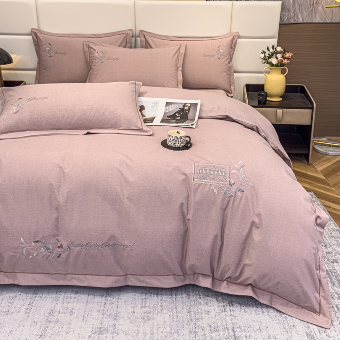 91家纺网 家纺一手货源 找家纺 U品汇 2024新品生态加厚长绒棉纯棉绣花全棉磨毛刺绣四件套宽边款直播 一叶知秋-红棕