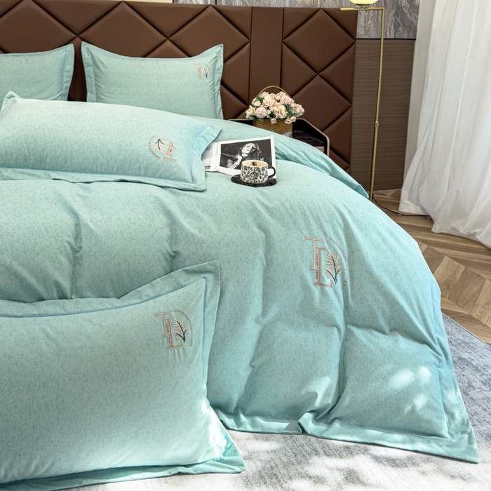 91家纺网 家纺一手货源 找家纺 U品汇 2024新品生态加厚长绒棉纯棉绣花全棉磨毛刺绣四件套宽边款直播 漫步梧桐-浅绿