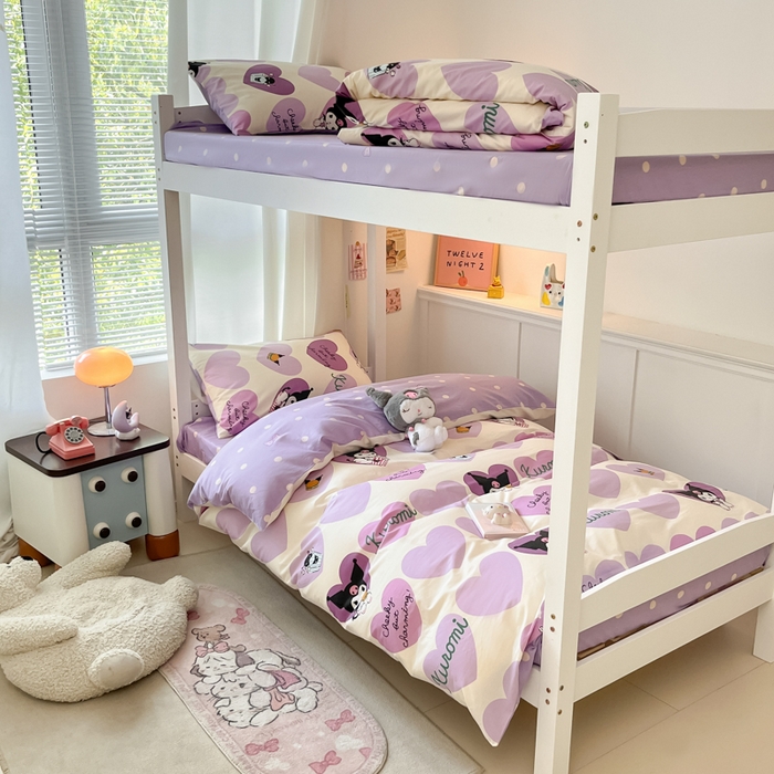 91家纺网 家纺一手货源 找家纺 2024新款三丽鸥授权全棉少女印花系列学生三件套四件套 棉三丽鸥-紫爱心库洛米