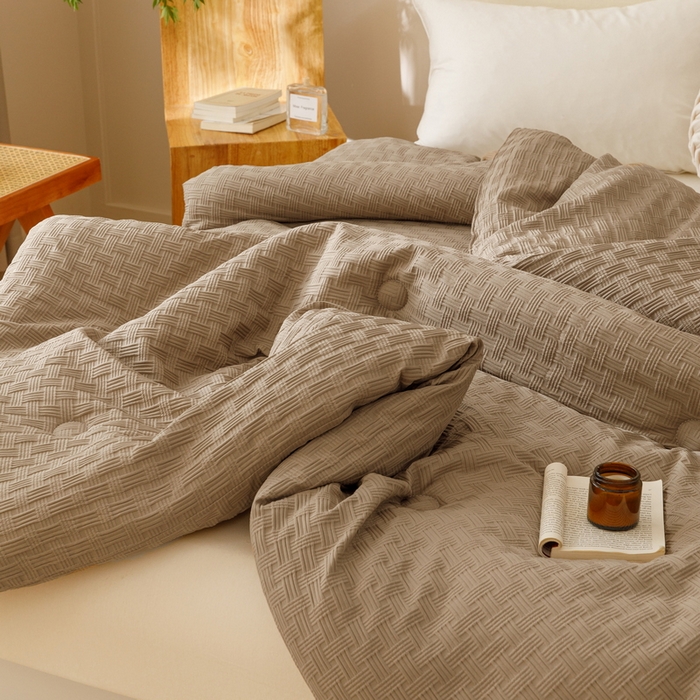 91家纺网 家纺一手货源 找家纺 卡派 2024新款水洗华夫格大豆纤维被卡其