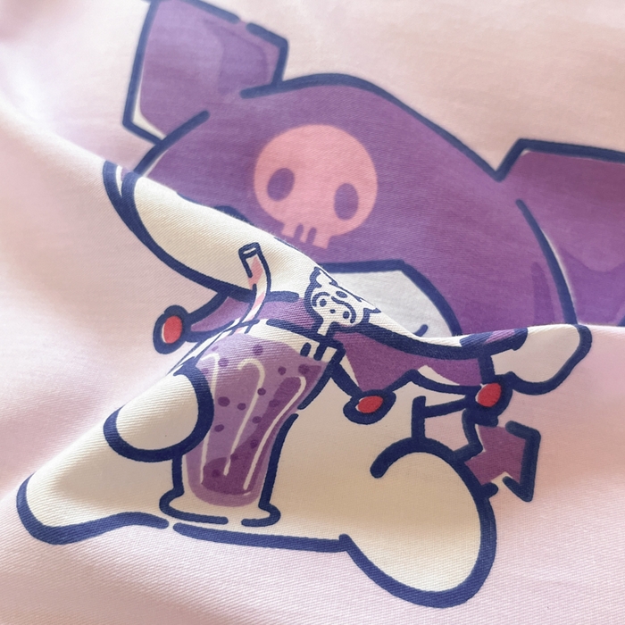 91家纺网 家纺一手货源 找家纺 2024新款三丽鸥授权全棉少女印花系列学生三件套四件套 棉三丽鸥-甜甜奶茶库洛米