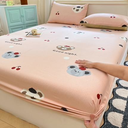 91家纺网 家纺一手货源 找家纺 莱米家纺 2024新款全棉磨毛单床笠 节日熊