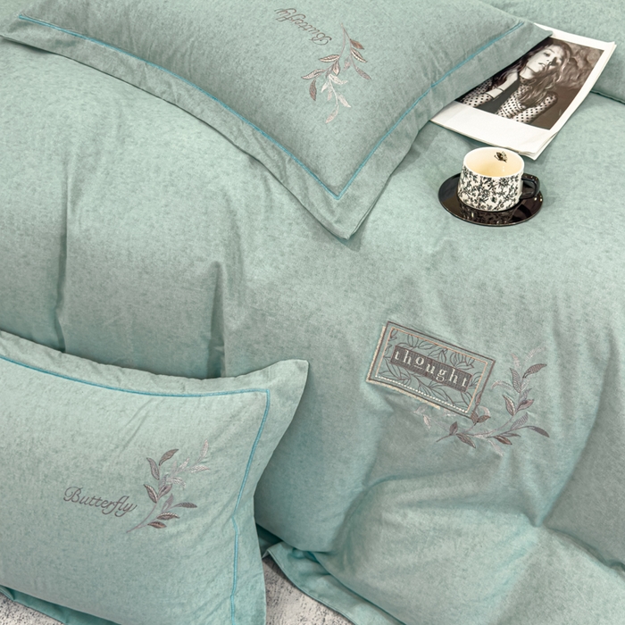 91家纺网 家纺一手货源 找家纺 U品汇 2024新品生态加厚长绒棉纯棉绣花全棉磨毛刺绣四件套宽边款直播 一叶知秋-浅绿