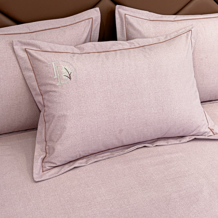 91家纺网 家纺一手货源 找家纺 U品汇 2024新品生态加厚长绒棉纯棉绣花全棉磨毛刺绣四件套宽边款直播 漫步梧桐-红棕