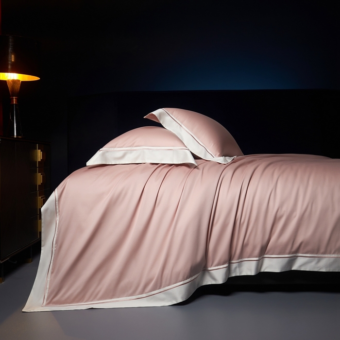 91家纺网 家纺一手货源 找家纺 缔缦 2024新款定织新布种S120高支高密长绒棉四件套全棉四件套黛安娜 微醺粉