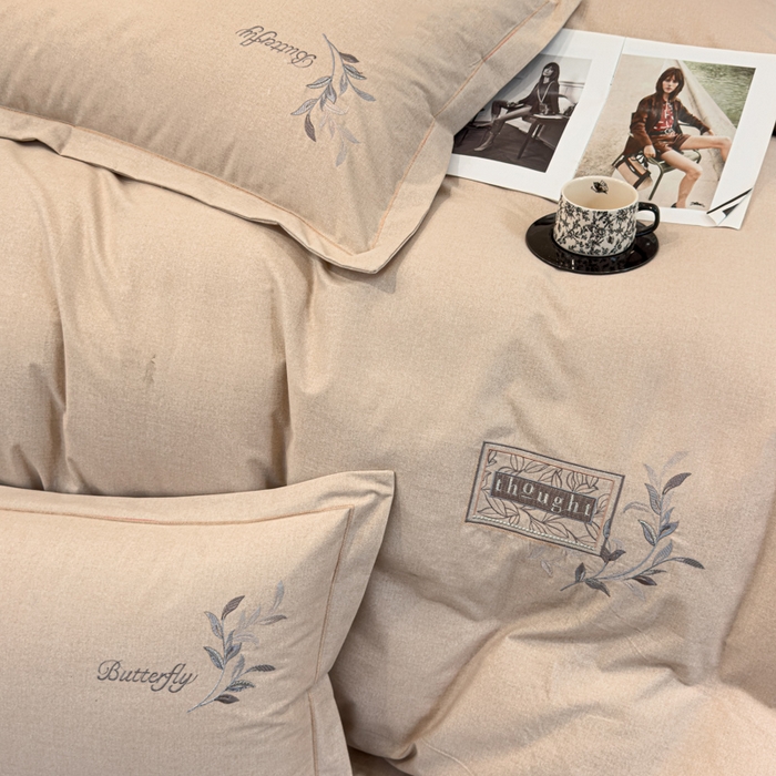 91家纺网 家纺一手货源 找家纺 U品汇 2024新品生态加厚长绒棉纯棉绣花全棉磨毛刺绣四件套宽边款直播 一叶知秋-米棕