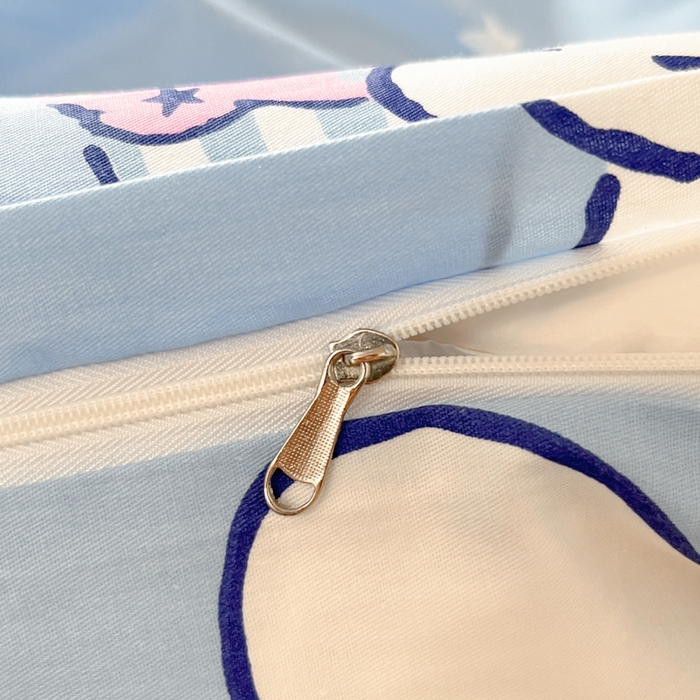 91家纺网 家纺一手货源 找家纺 2024新款三丽鸥授权全棉少女印花系列学生三件套四件套 棉三丽鸥-牛奶玉桂狗