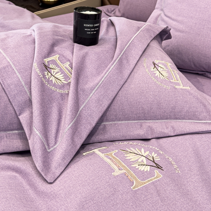 91家纺网 家纺一手货源 找家纺 U品汇 2024新品生态加厚长绒棉纯棉绣花全棉磨毛刺绣四件套宽边款直播 漫步梧桐-紫