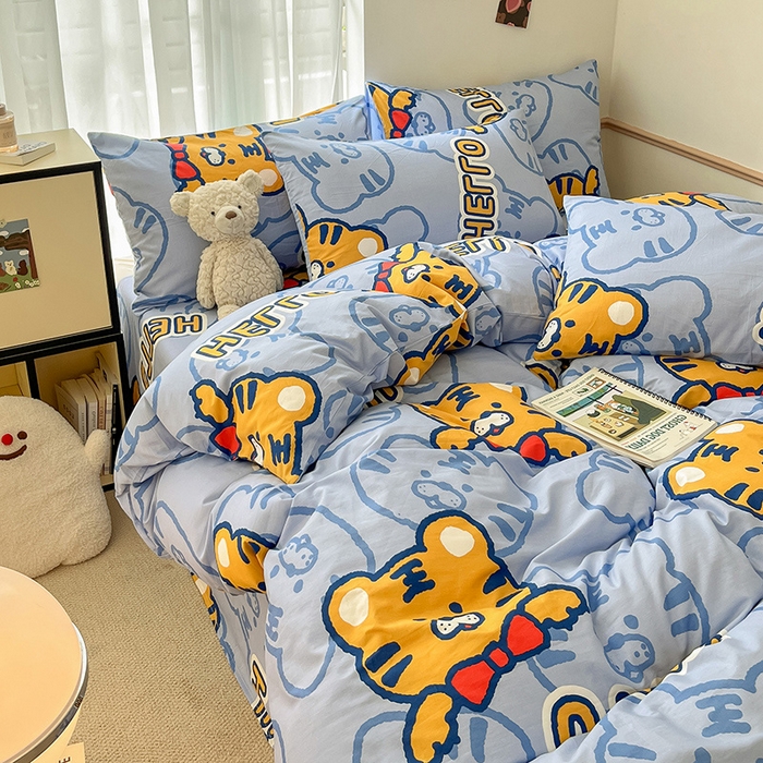 91家纺网 家纺一手货源 找家纺 桃子家居  2024新款纯棉小清新卡通少女13372系列四件套 棉-蓝老虎