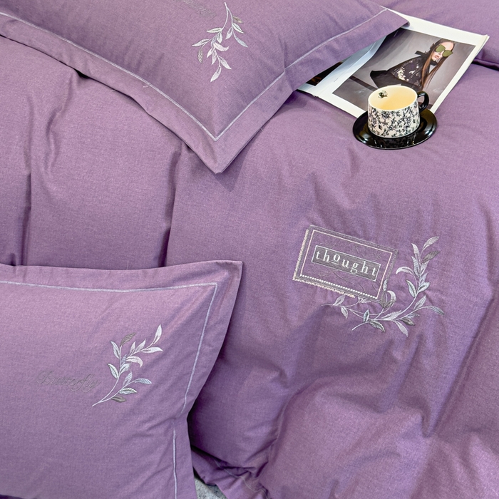 91家纺网 家纺一手货源 找家纺 U品汇 2024新品生态加厚长绒棉纯棉绣花全棉磨毛刺绣四件套宽边款直播 一叶知秋-紫