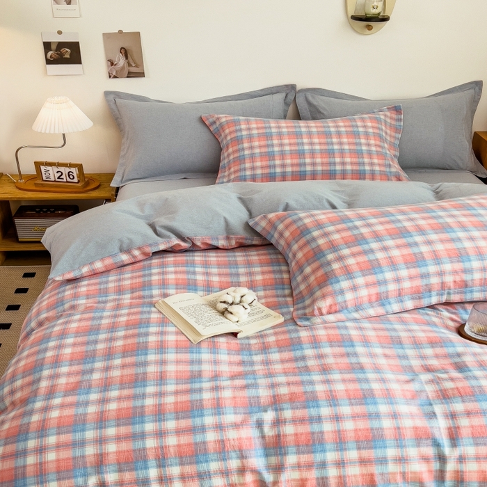 91家纺网 家纺一手货源 找家纺 2024新款无印风水洗棉亲肤简约学生三件套 炫彩格