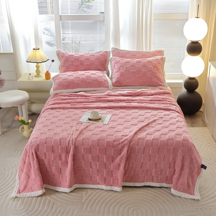 91家纺网 家纺一手货源 找家纺 （总）悦织湾 2025新款面包格塔芙绒舒棉绒蝴蝶毛毯卷边包边款