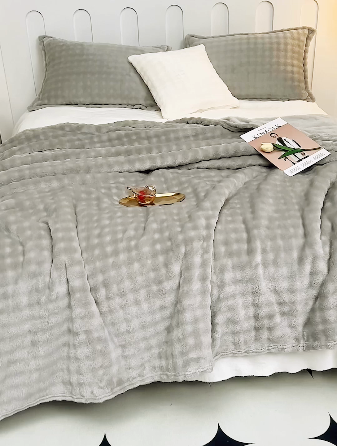 91家纺网 家纺一手货源 找家纺 肖恩毯业 2025新款小泡泡兔毛毯--布兰卡系列 布兰卡-银灰