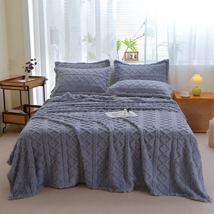 91家纺网 家纺一手货源 找家纺 （总）悦织湾 2025新款面包格塔芙绒舒棉绒蝴蝶毛毯卷边包边款