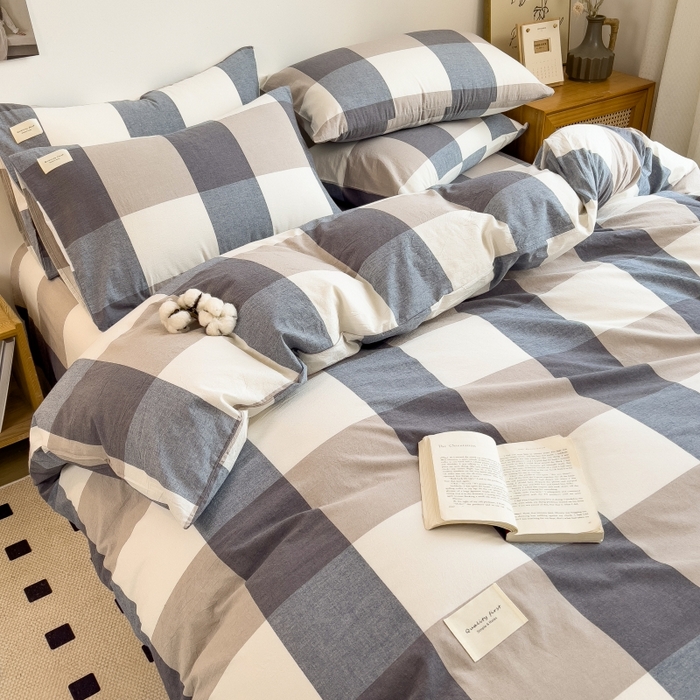 91家纺网 家纺一手货源 找家纺 2024新款无印风水洗棉亲肤简约学生三件套 深蓝大格