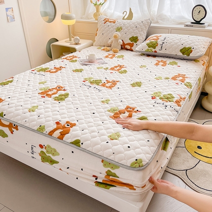 91家纺网 家纺一手货源 找家纺 （总）悦织语 2025新款200g加厚A类牛奶绒印花夹棉床笠床罩床护垫