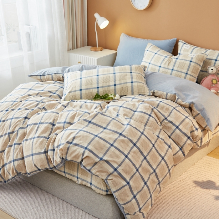 91家纺网 家纺一手货源 找家纺 2024新款无印风水洗棉亲肤简约学生三件套 英伦格