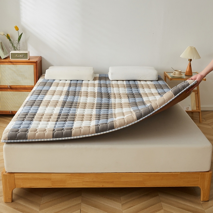 91家纺网 家纺一手货源 找家纺 卡派 2024新款大床乳胶椰棕床垫（无印家居风） 蓝大格