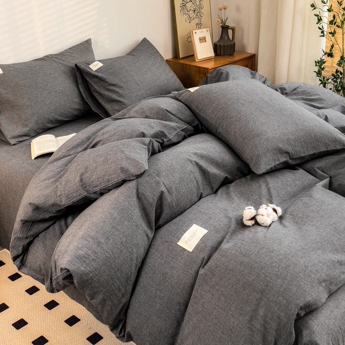 91家纺网 家纺一手货源 找家纺 2024新款无印风水洗棉亲肤简约学生三件套 低调灰