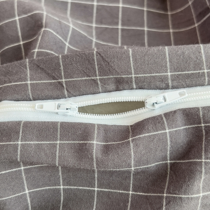 91家纺网 家纺一手货源 找家纺 2024新款无印风水洗棉亲肤简约学生三件套 小黑格