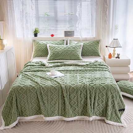 91家纺网 家纺一手货源 找家纺 （总）悦织湾 2025新款面包格塔芙绒舒棉绒蝴蝶毛毯卷边包边款