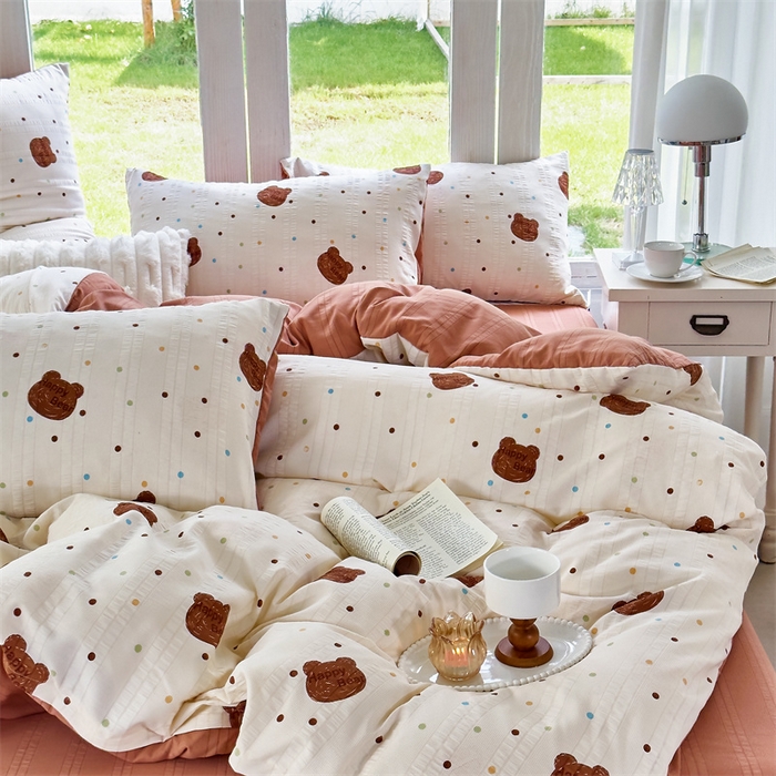 91家纺网 家纺一手货源 找家纺 富之航 2024新款云纱棉四件套现货供应 波点小熊