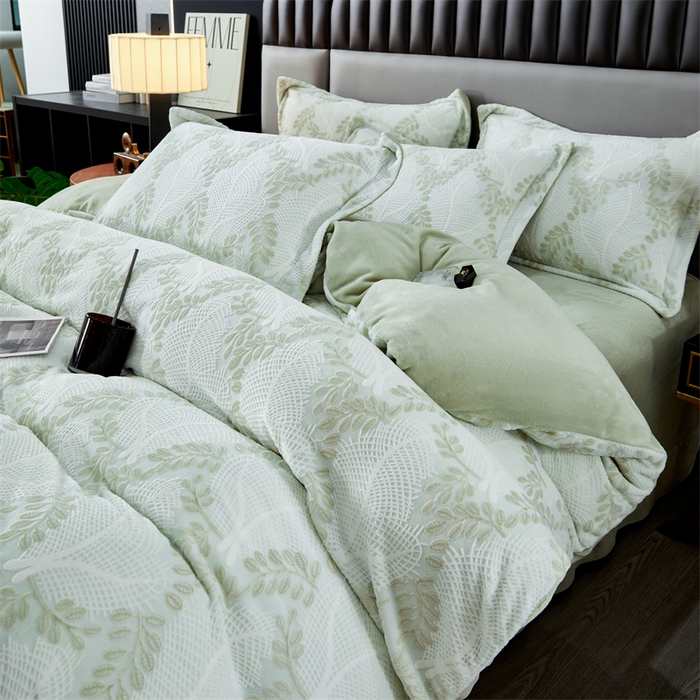 91家纺网 家纺一手货源 找家纺 2024新款A类8斤雕花绒牛奶绒四件套 秋思-绿