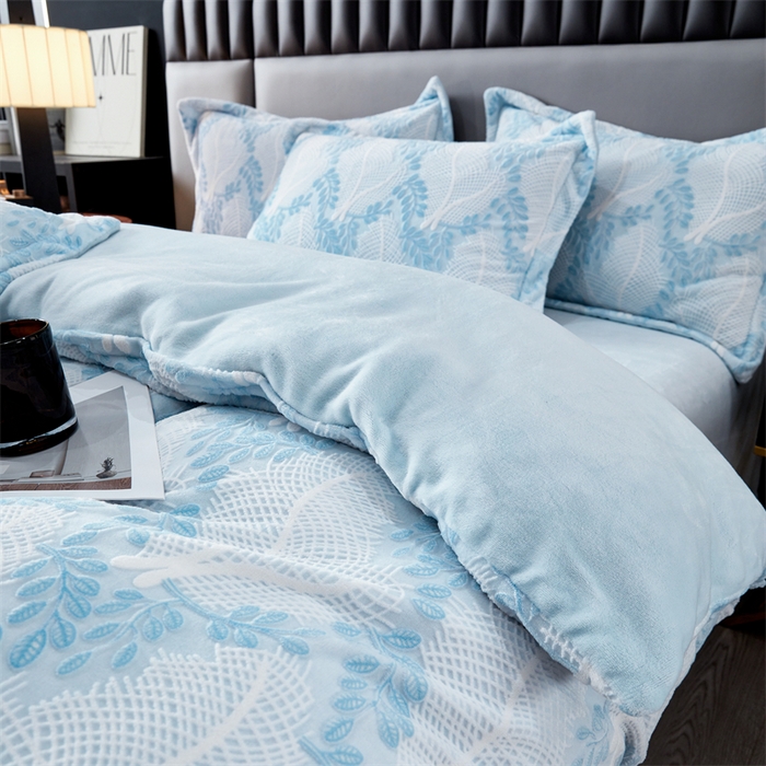 91家纺网 家纺一手货源 找家纺 2024新款A类8斤雕花绒牛奶绒四件套 秋思-蓝