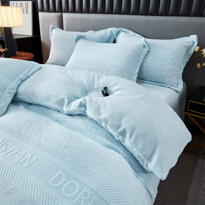 91家纺网 家纺一手货源 找家纺 2024新款A类8斤雕花绒牛奶绒四件套 梵音-蓝