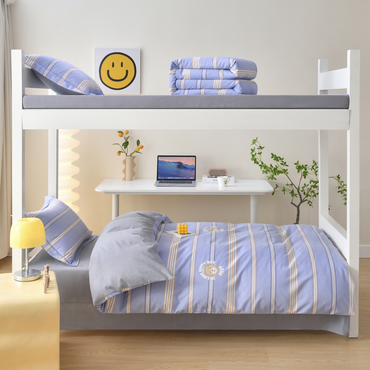 91家纺网 家纺一手货源 找家纺 优尚 2025全棉纯棉磨毛喷气印花学生三件套 星梦蓝语