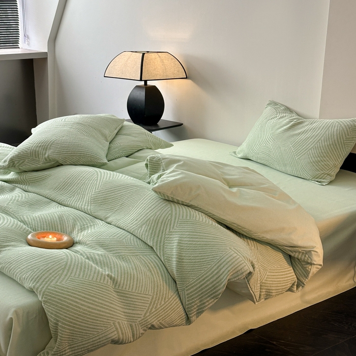 91家纺网 家纺一手货源 找家纺 博雅 2024新款全棉提花三层纱磨毛四件套（上图送2000元货款） 西西里（绿）