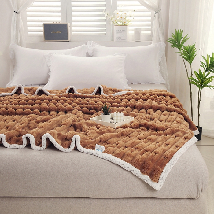 91家纺网 家纺一手货源 找家纺 赋雅家纺-毛毯-绒品套件专家 2025新款仿裘皮兔绒毛毯 咖色