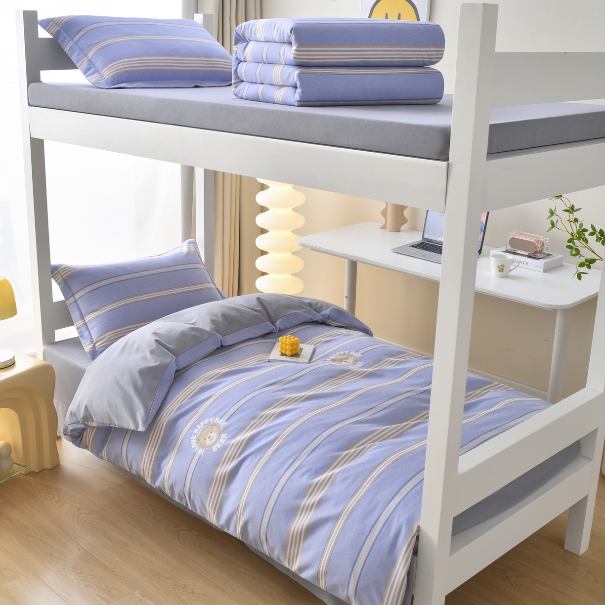 91家纺网 家纺一手货源 找家纺 优尚 2025全棉纯棉磨毛喷气印花学生三件套 星梦蓝语