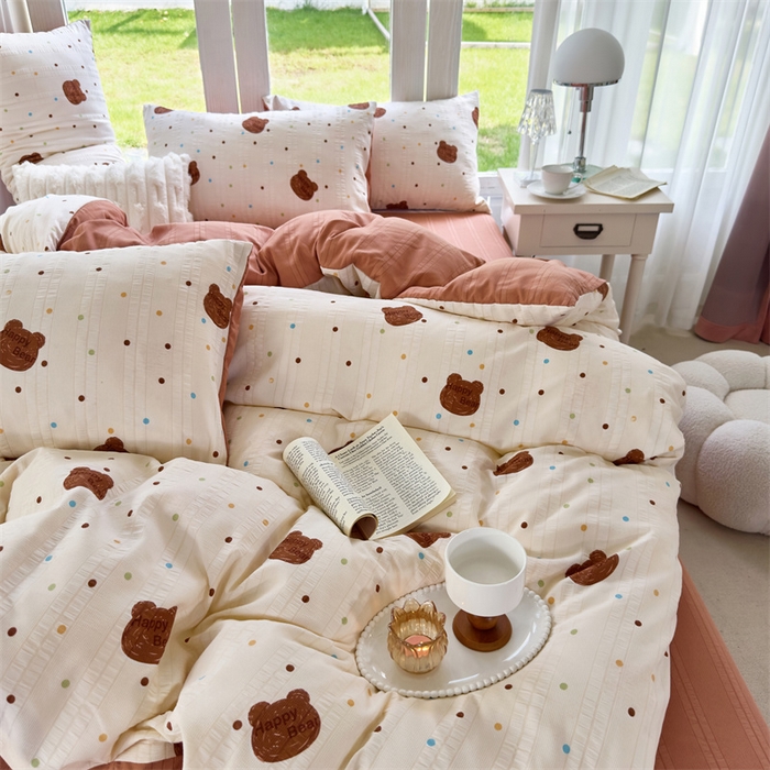 91家纺网 家纺一手货源 找家纺 富之航 2024新款云纱棉四件套现货供应 波点小熊