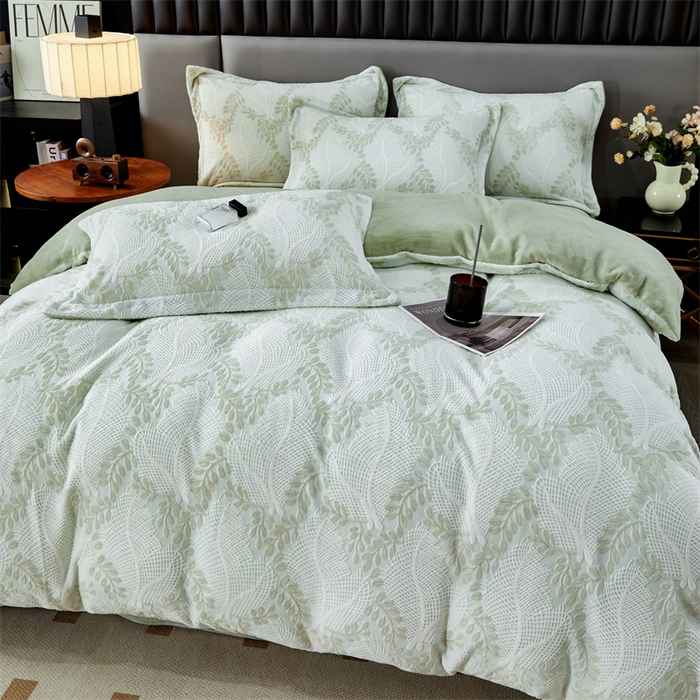 91家纺网 家纺一手货源 找家纺 2024新款A类8斤雕花绒牛奶绒四件套 秋思-绿