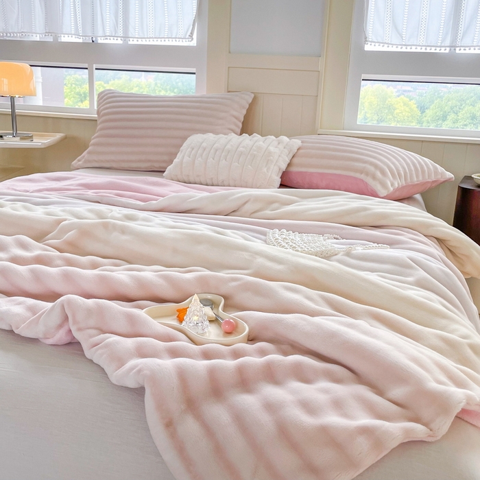 91家纺网 家纺一手货源 找家纺 言熙居家纺 2024新款AB版多功能盖毯被套 泡芙-粉白