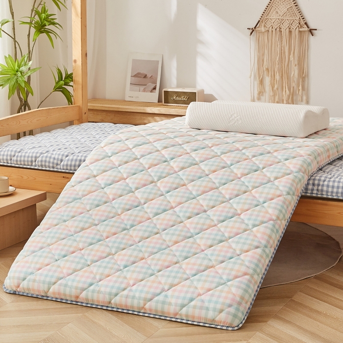 91家纺网 家纺一手货源 找家纺 迪乐妮 2024新款单人床乳胶椰棕床垫 冰淇淋格