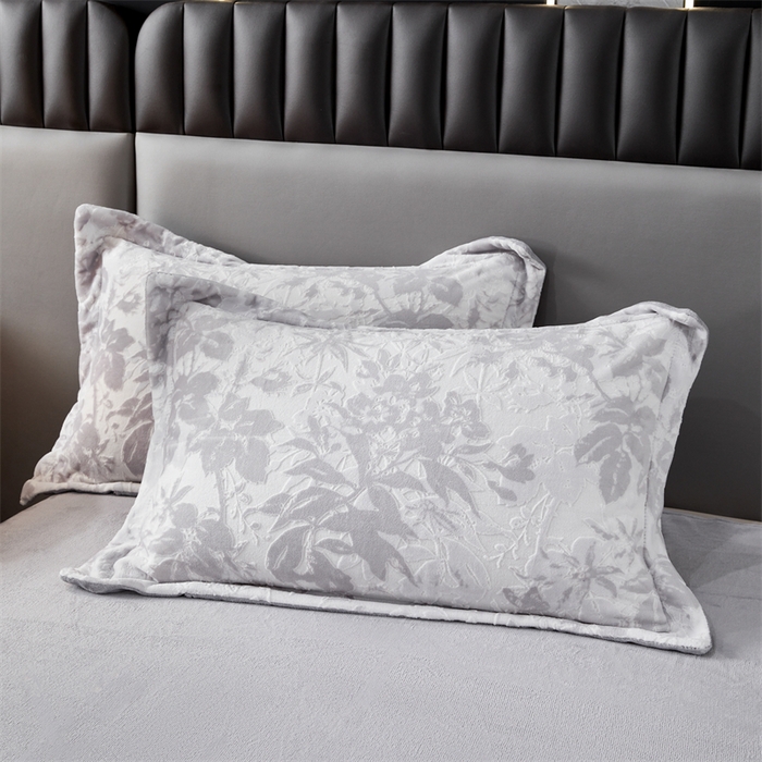 91家纺网 家纺一手货源 找家纺 2024新款A类8斤雕花绒牛奶绒四件套 繁花-灰