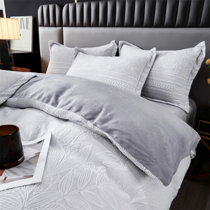 91家纺网 家纺一手货源 找家纺 2024新款A类8斤雕花绒牛奶绒四件套 芳草-灰