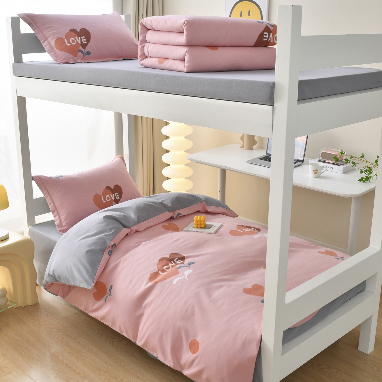 91家纺网 家纺一手货源 找家纺 优尚 2025全棉纯棉磨毛喷气印花学生三件套 绯心绣语