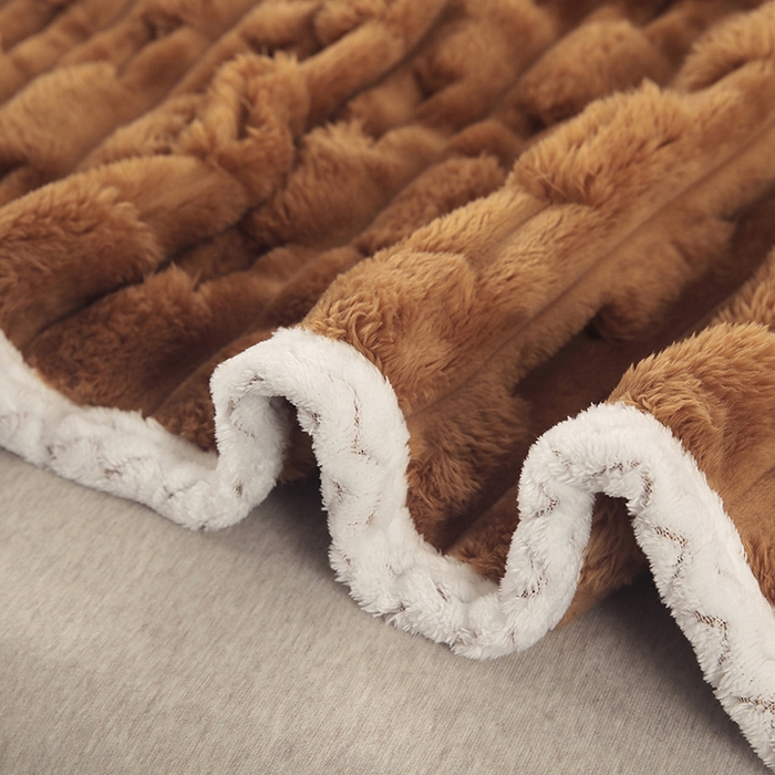 91家纺网 家纺一手货源 找家纺 赋雅家纺-毛毯-绒品套件专家 2025新款仿裘皮兔绒毛毯 咖色