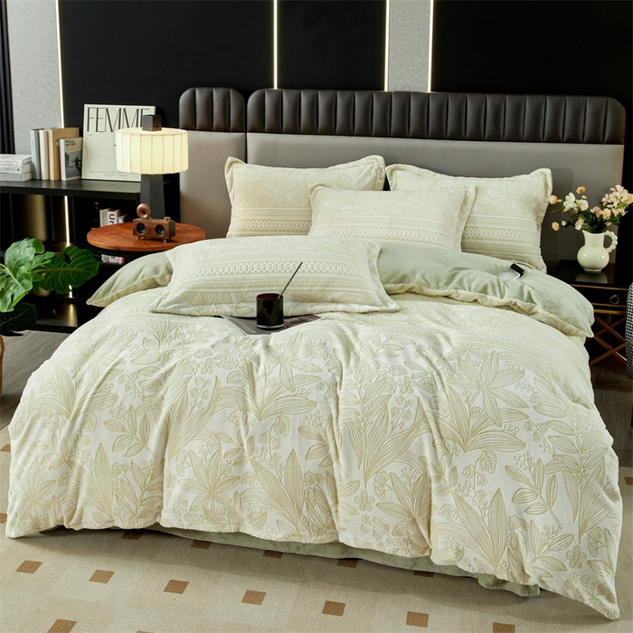 91家纺网 家纺一手货源 找家纺 2024新款A类8斤雕花绒牛奶绒四件套 芳草-绿