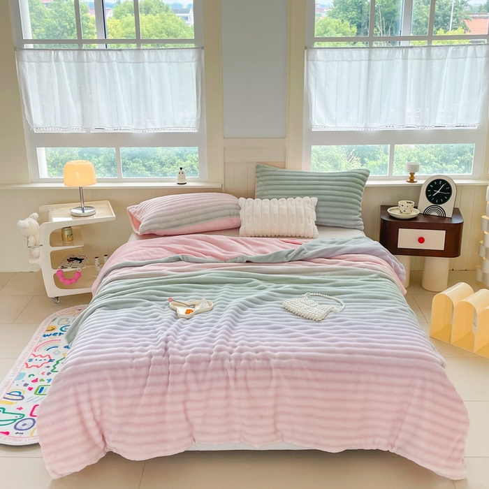 91家纺网 家纺一手货源 找家纺 言熙居家纺 2024新款AB版多功能盖毯被套 泡芙-粉绿