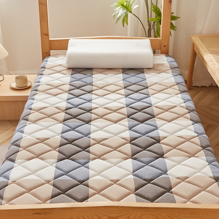 91家纺网 家纺一手货源 找家纺 迪乐妮 2024新款单人床乳胶椰棕床垫 蓝大格